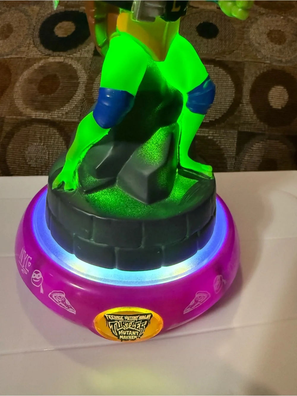 Teenage Mutant Ninja Turtles official leonardo